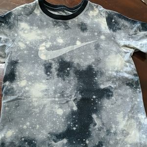 Nike T-shirt